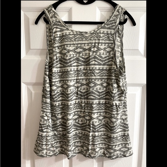 Mossimo Supply Co.-Women’s Tribal Tank Top-XLARGE - Picture 2 of 3